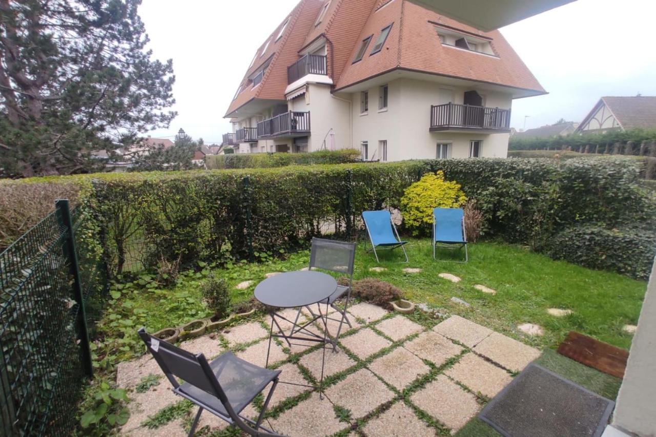 37M With Terrace And Garden Near The Sea Lejlighed Cabourg Eksteriør billede