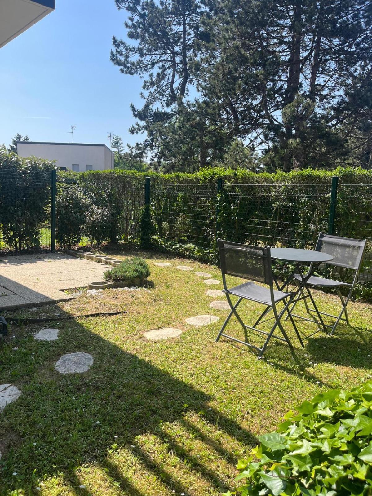 37M With Terrace And Garden Near The Sea Lejlighed Cabourg Eksteriør billede